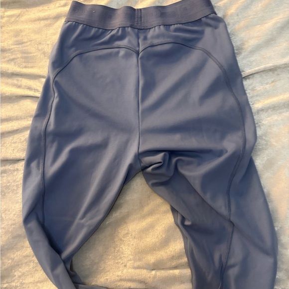 PINK Victoria's Secret Blue Leggings - Picture 4 of 4